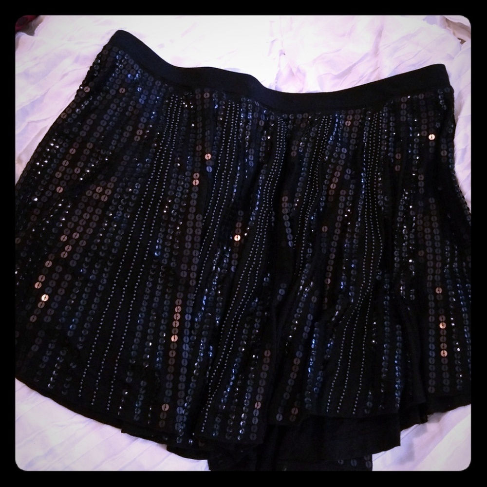 Express elastic waist sequin mini skort